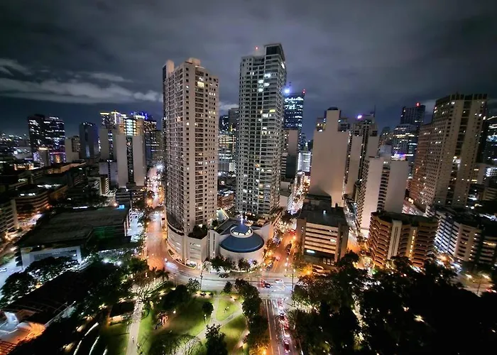 Apartment Cosy Kl Tower With Parkview Balcony, Pool, Gym, Sauna Near Greenbelt 100mbps *