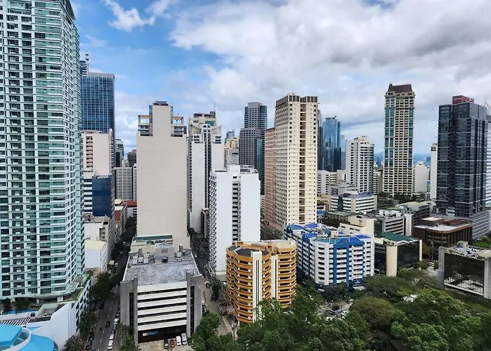 Cosy Kl Tower With Parkview Balcony, Pool, Gym, Sauna Near Greenbelt 100mbps Manila