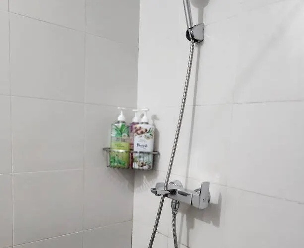 Cosy Kl Tower With Parkview Balcony, Pool, Gym, Sauna Near Greenbelt 100mbps * Manila