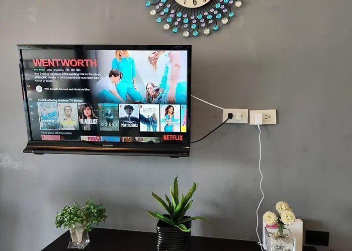 Cosy Kl Tower With Parkview Balcony, Pool, Gym, Sauna Near Greenbelt 100mbps * Manila