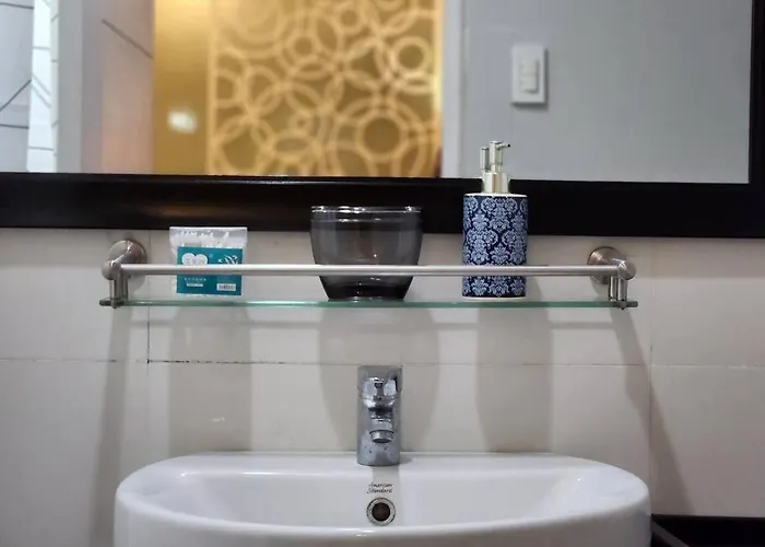 Cosy Kl Tower With Parkview Balcony, Pool, Gym, Sauna Near Greenbelt 100mbps Apartment