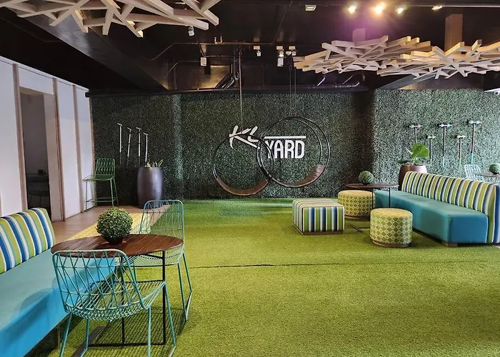 Apartment Cosy Kl Tower With Parkview Balcony, Pool, Gym, Sauna Near Greenbelt 100mbps